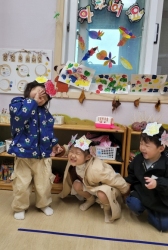 가을을 느껴보며 나뭇잎 빨래줄에 널기&나뭇잎머리띠만들기