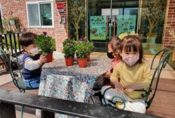 4월1주(바깥놀이-모래놀이,실외놀이터,자전거타기,식물관찰하기)