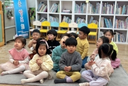 11월5주 (뮤지컬-진흙요정 에멀리나 역할 나누어 노래부르기)