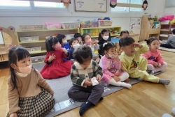3월3주 (실내활동-우리원과 친구, 내 이름을 따라 써보아요, 주말 지낸 이야기, 재미있는