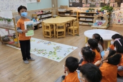 4월3주:사진기로 친구와 내가찍고싶은것 찍어보기기,가정연계지소개하기기,비오는 날 산책하기기