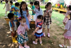 대체수업&봉숭아물들이기&형님반이랑함께 비눗방울