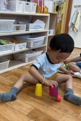 우아행-말하는 사람을 주의깊게 보기
