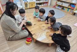 11월2주-우아행(색깔장갑&구멍상자놀이)