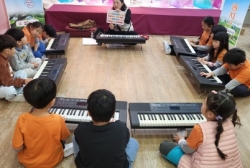 12월2주:음악동화& 피아노 크리스마스케롤연주하기